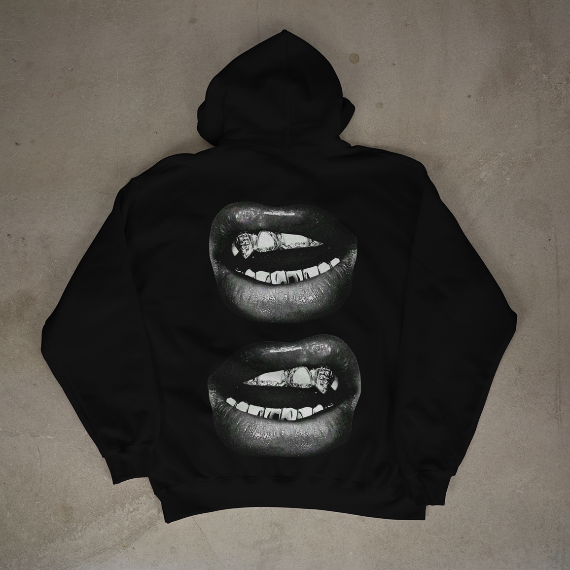 HOODIE MOUTH